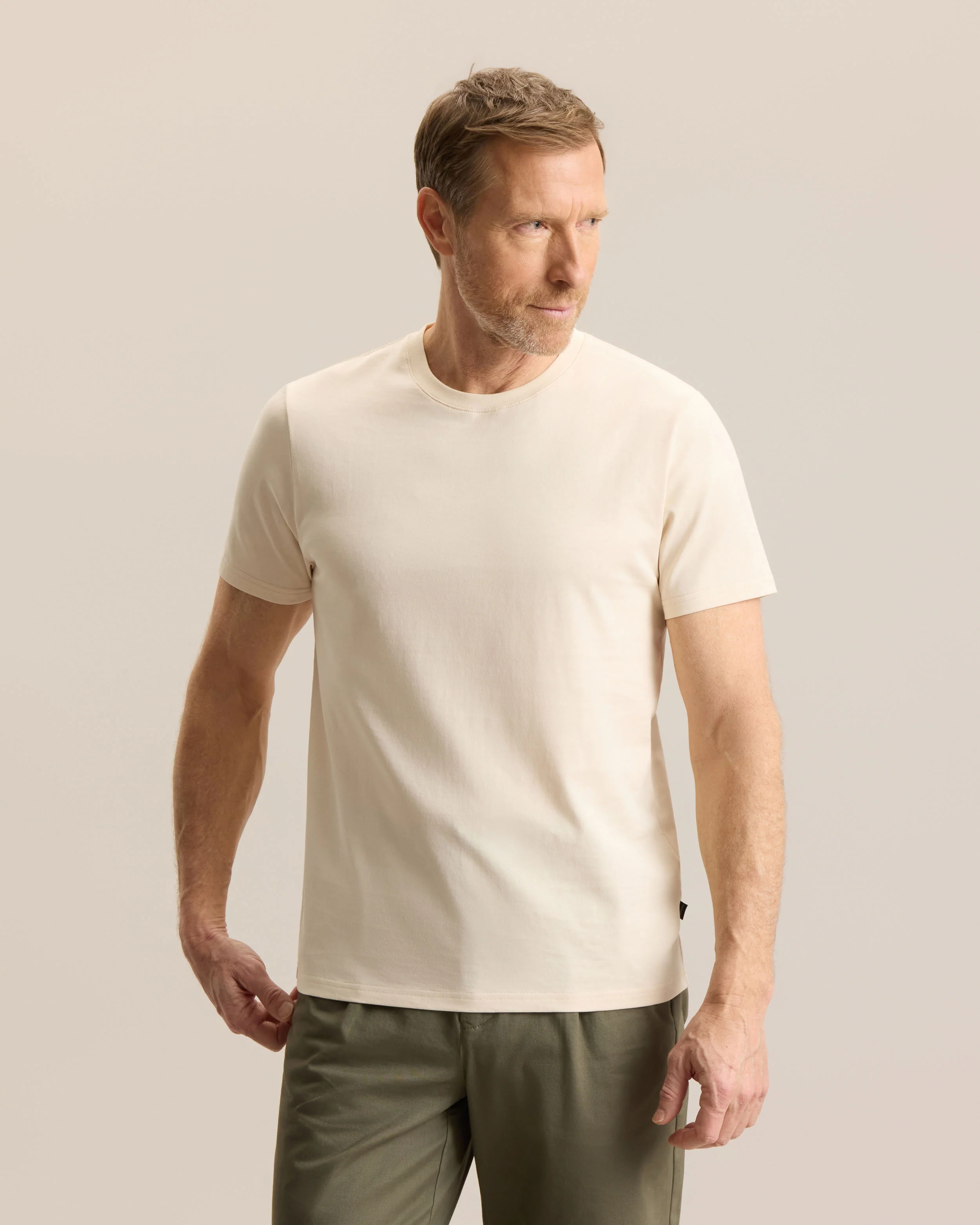 ESSENTIAL SLIM TEE