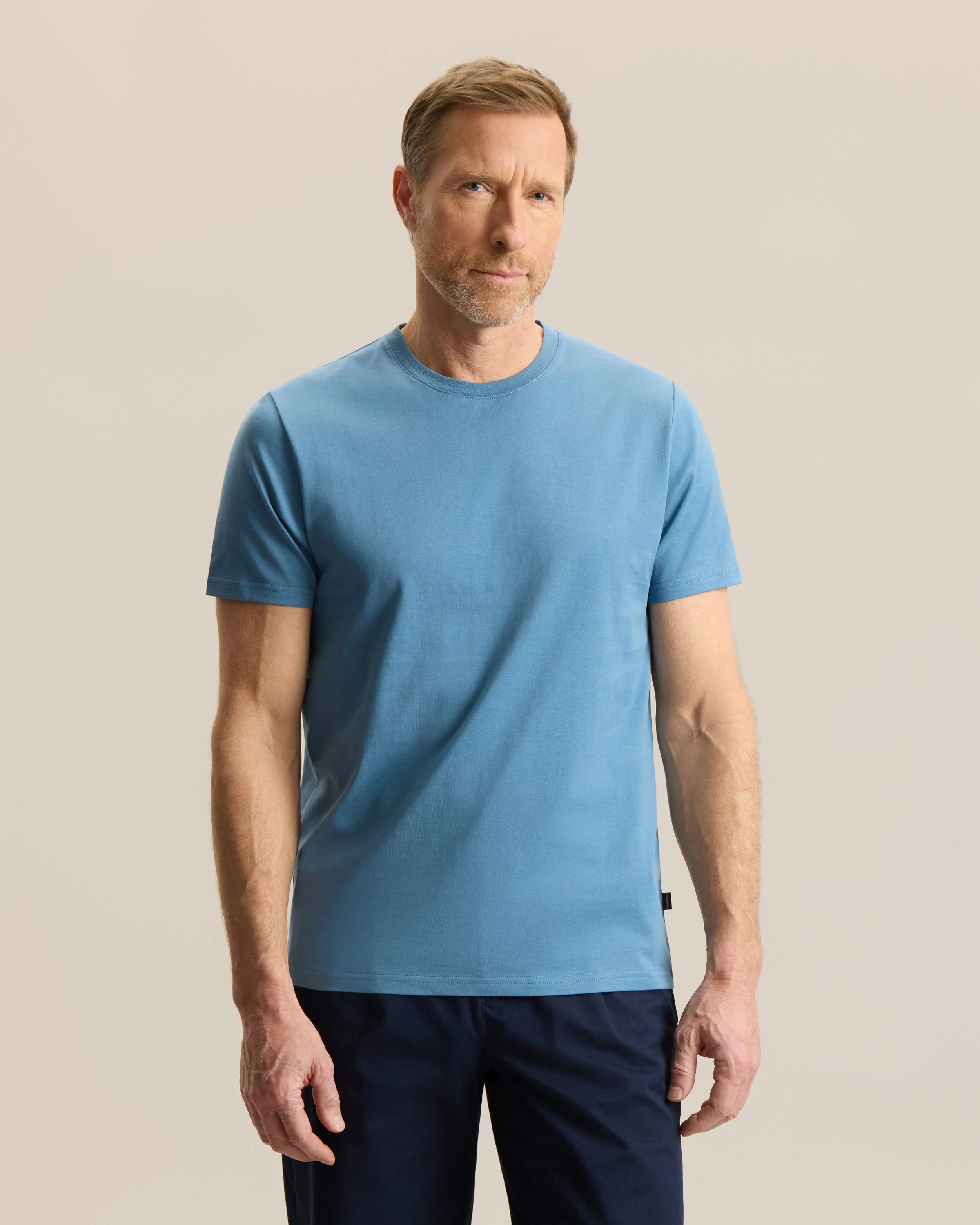 ESSENTIAL SLIM TEE