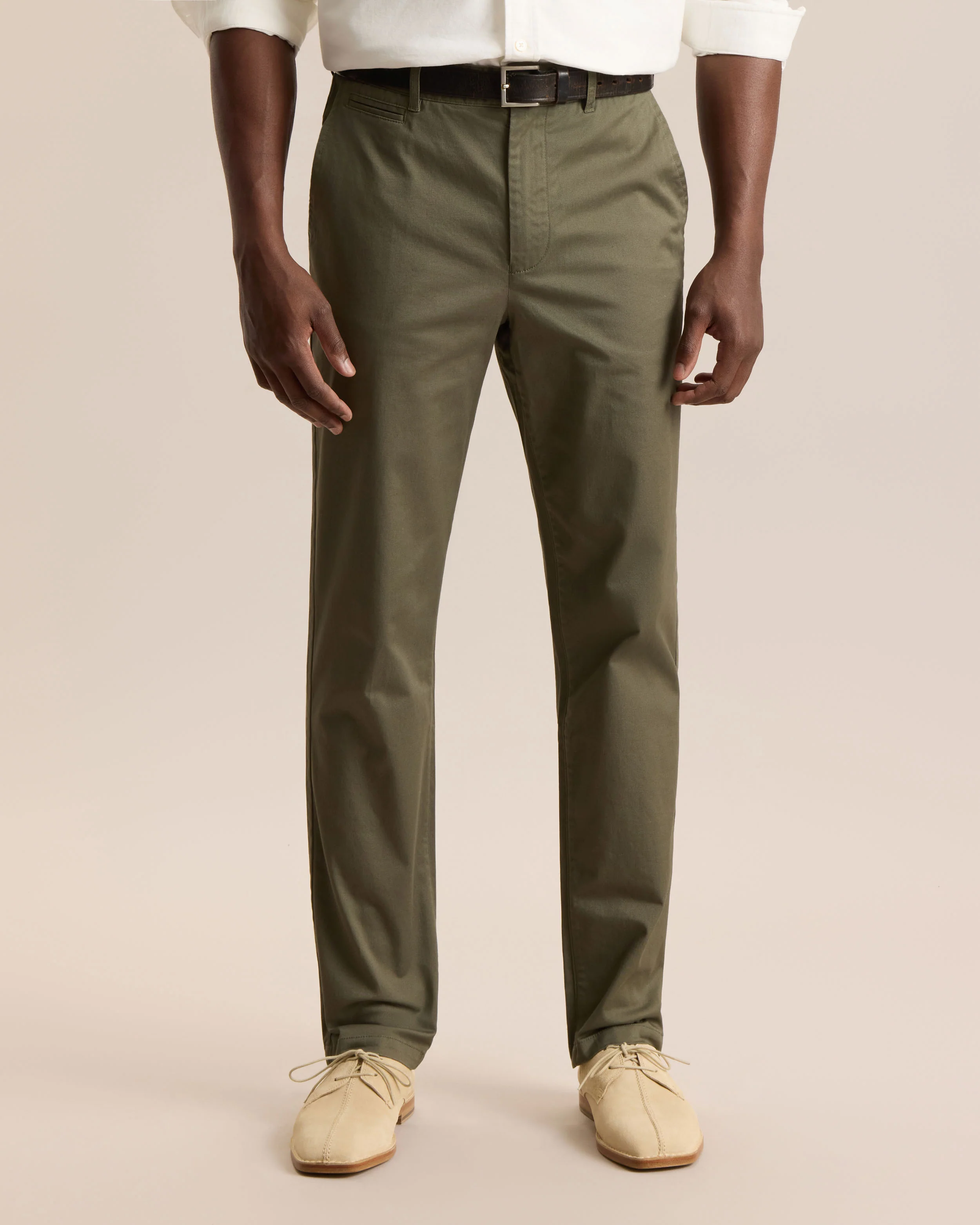 ESSENTIAL SLIM CHINO PANT